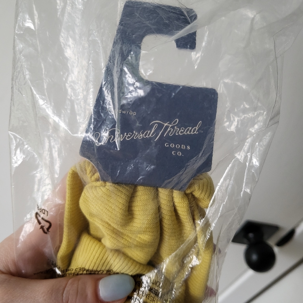 Universal Thread Ribbed Head Wrap - Picture 3 of 4